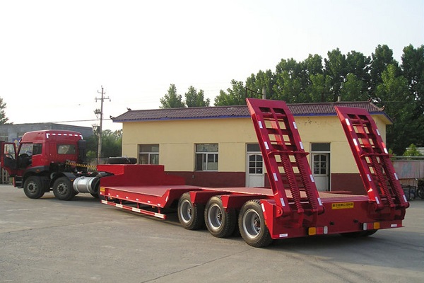 Twelve Wheeler Lowbed