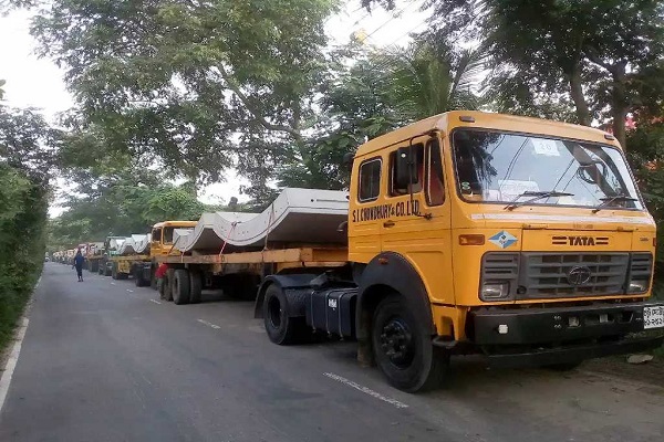 Six Wheeler Lowbed